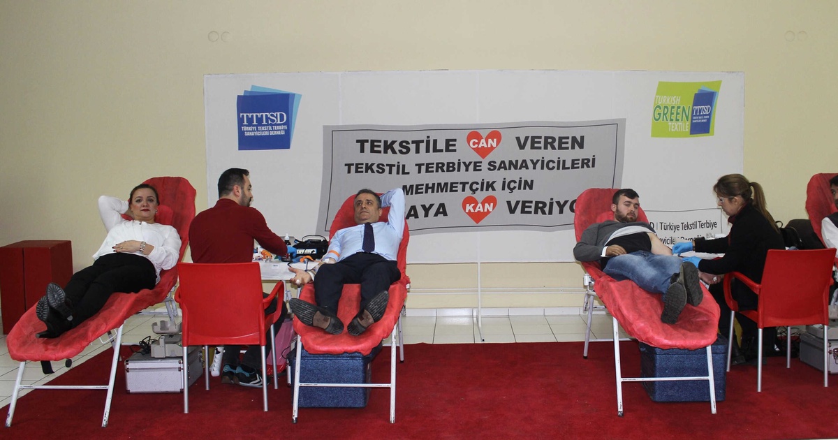 Tekstile Can Veren Terbiyeciler, Mehmetçiğe Kan Veriyor