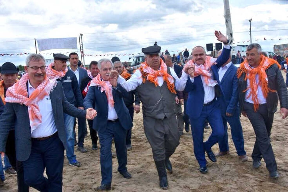 Başkan Mersinli Vatandaşla Buluşup Sorunlarını Dinledi
