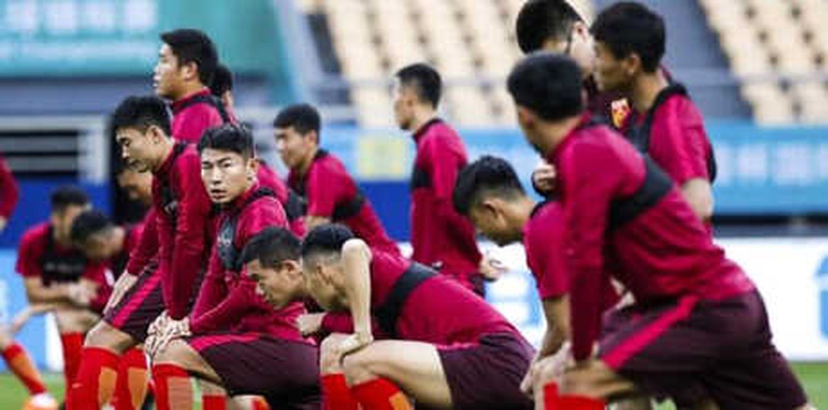 Çin\'de Futbolculara Dövme Yasağı!