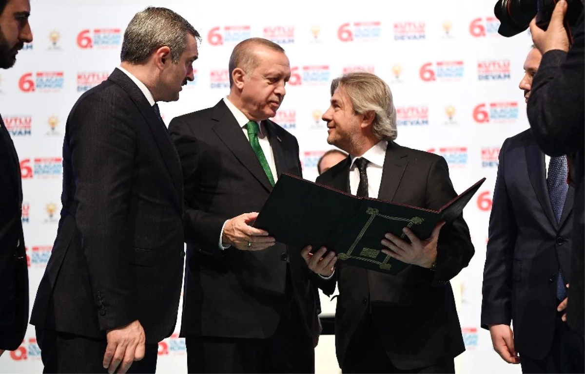 Cumhurbaşkanı Erdoğan, Beyoğlu\'ndan Övgüyle Bahsetti