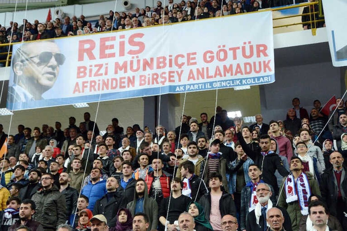 Cumhurbaşkanı Erdoğan Trabzon\'da...(3)