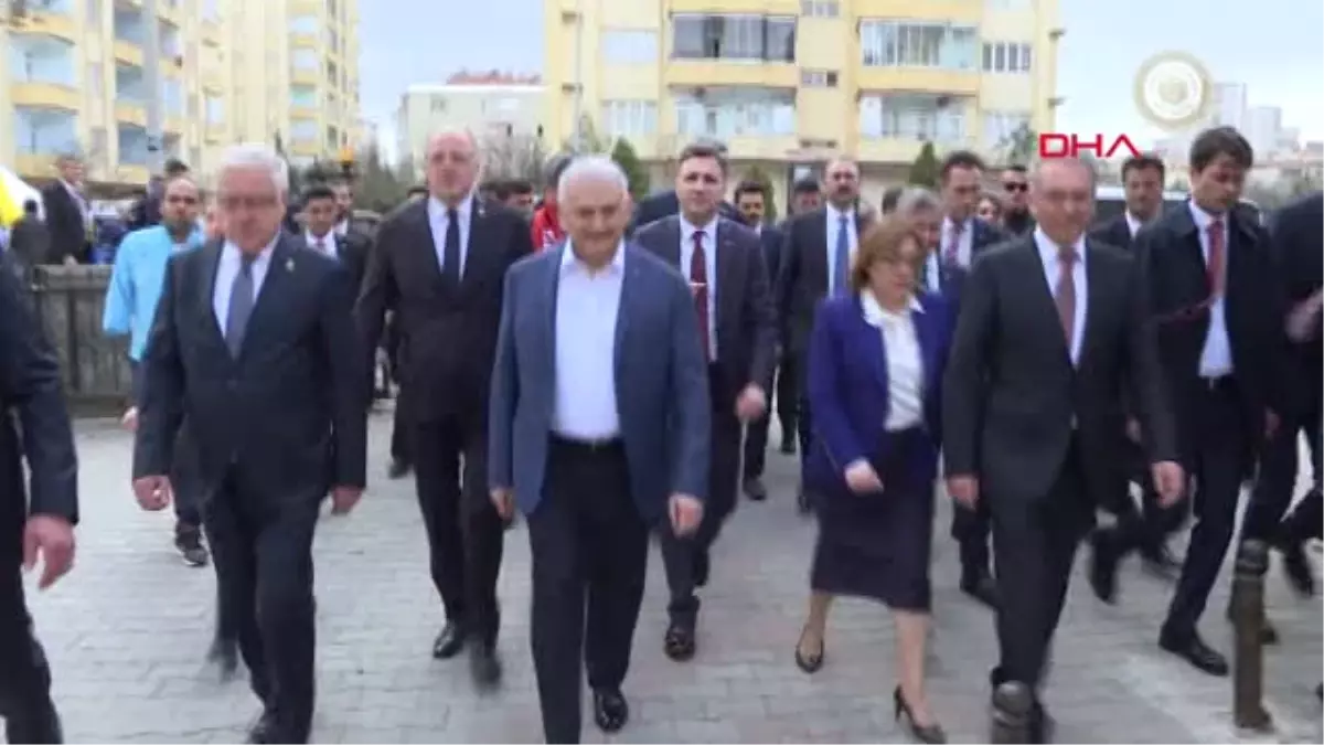 Gaziantep - Foto Başbakanımız Binali Yıldırım İzmir\'de Görev Sırasında Şehit Olan Mehmet Çelik\'in...