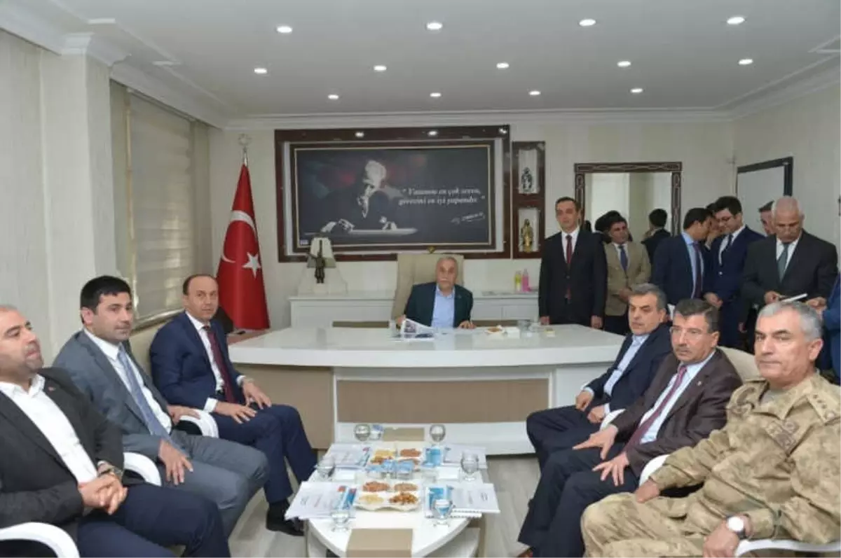 Gıda Tarım ve Hayvancılık Bakanı Ahmet Eşref Fakıbaba Suruç\'ta