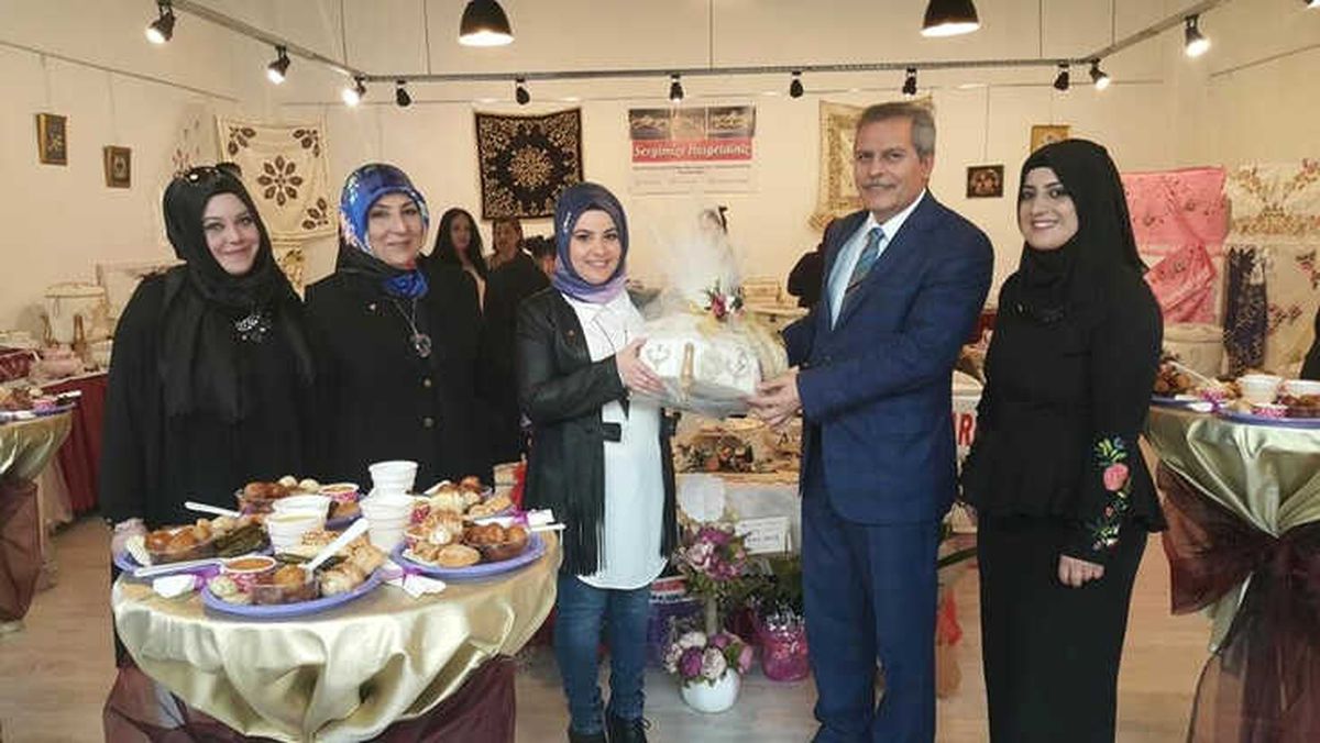 Kütahya\'da Çeyiz Ürünleri Sergisi