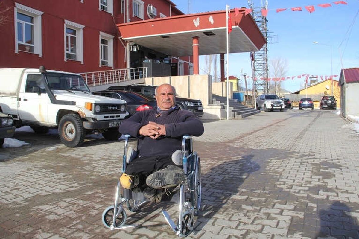 Başkale Kaymakamlığında Tekerlekli Sandalye Hizmeti