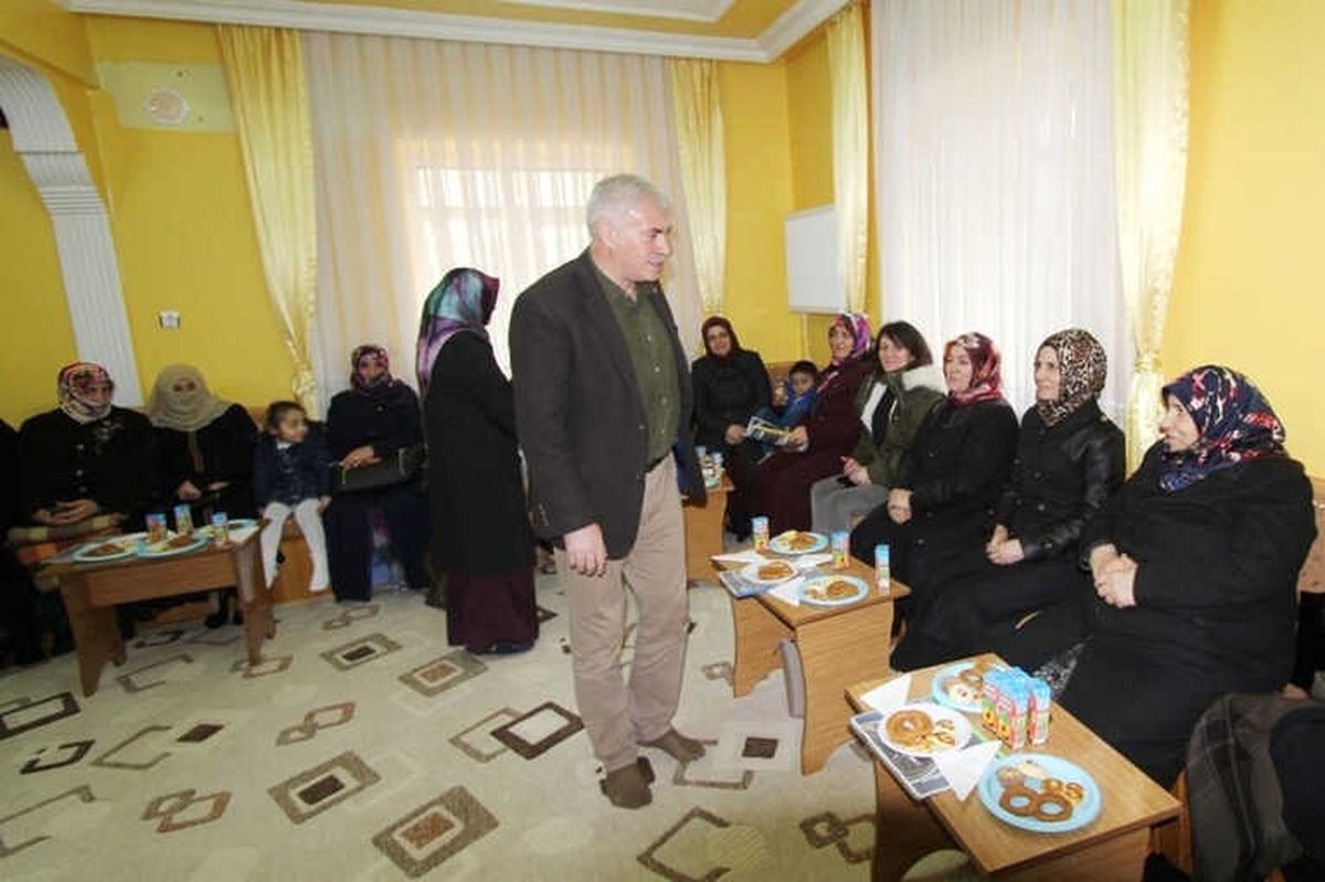 Başkan Memiş Bağlarbaşı Cami Odasında Belediye Çalışmalarını Anlattı