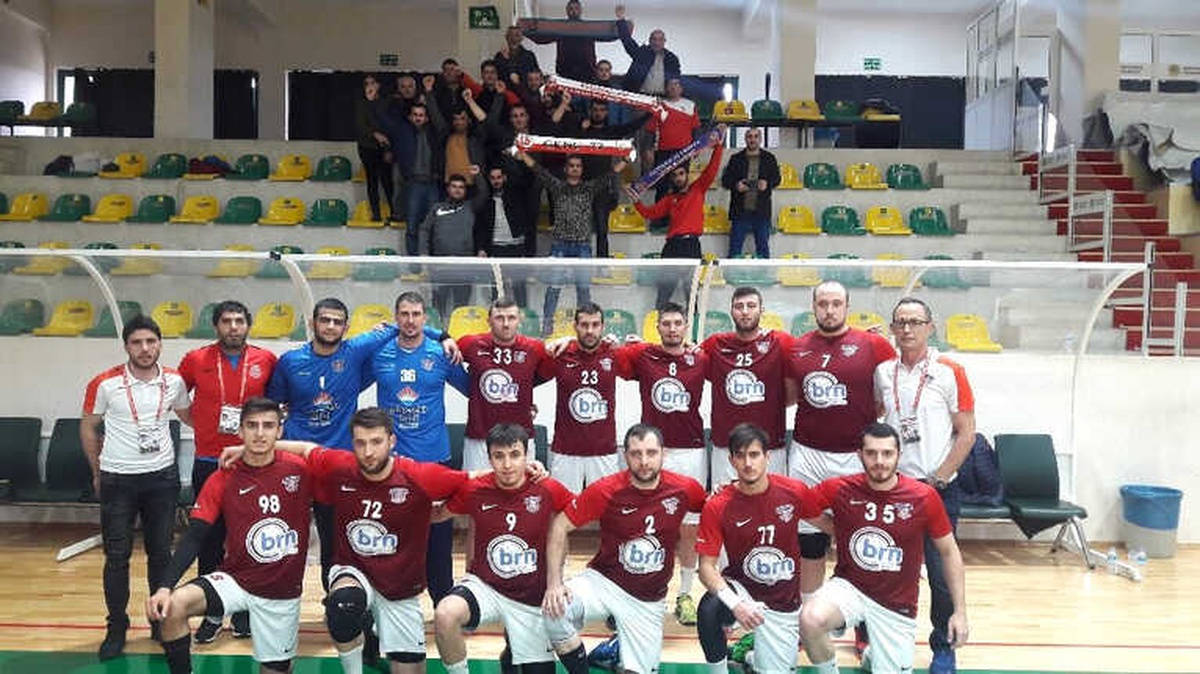 Batman Belediyesi Hentbol Takımı Emin Adımlarla İlerliyor