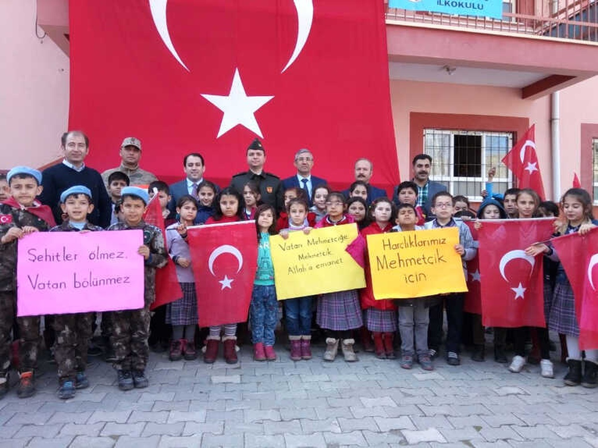 Darende\'de Mehmetçik İçin Çekilen Klip Büyük İlgi Gördü
