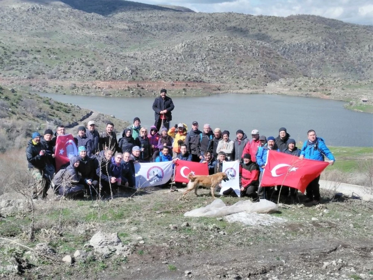 Doğaseverler Taşoluk\'ta Yürüyüş Yaptı