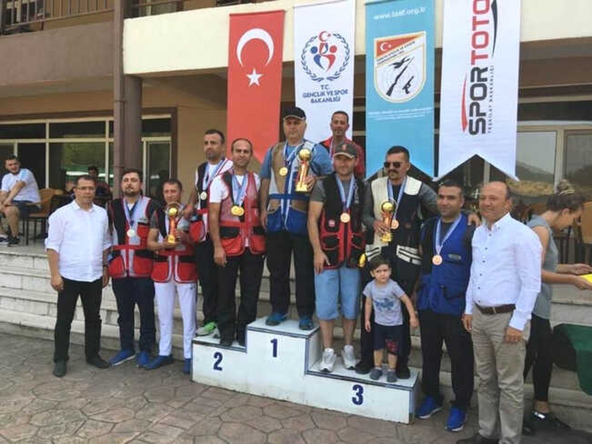 Double Trap Kupasında Servet Sivrikaya Birinci