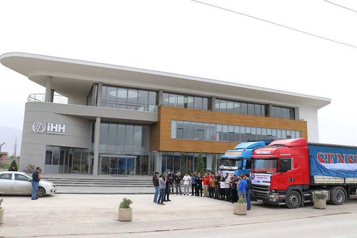 İhh Bursa\'dan Suriye\'ye 2 Tır Yardım