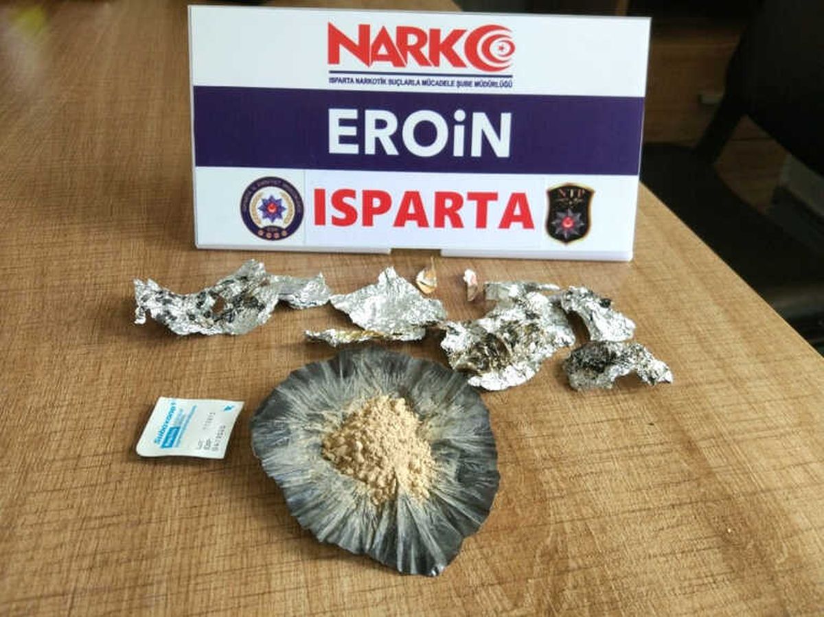 Isparta\'da Uyuşturucu Operasyonu