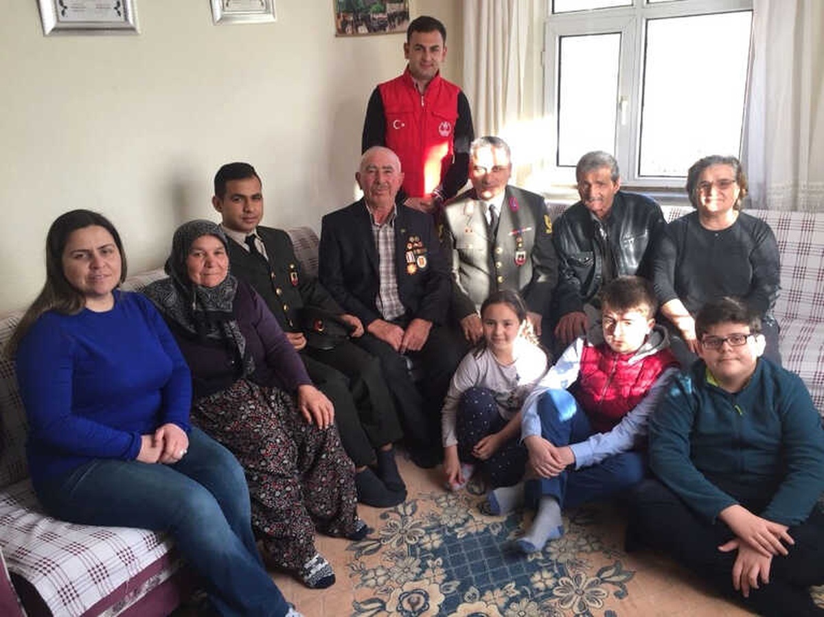 Isparta\'da "Yaşama Bağlanıyoruz, Yaparak Öğreniyoruz" Projesi