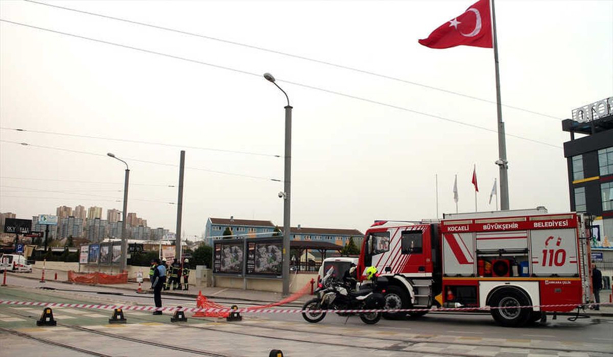 Kocaeli\'de Altyapı Çalışmasında Doğal Gaz Hattı Delindi