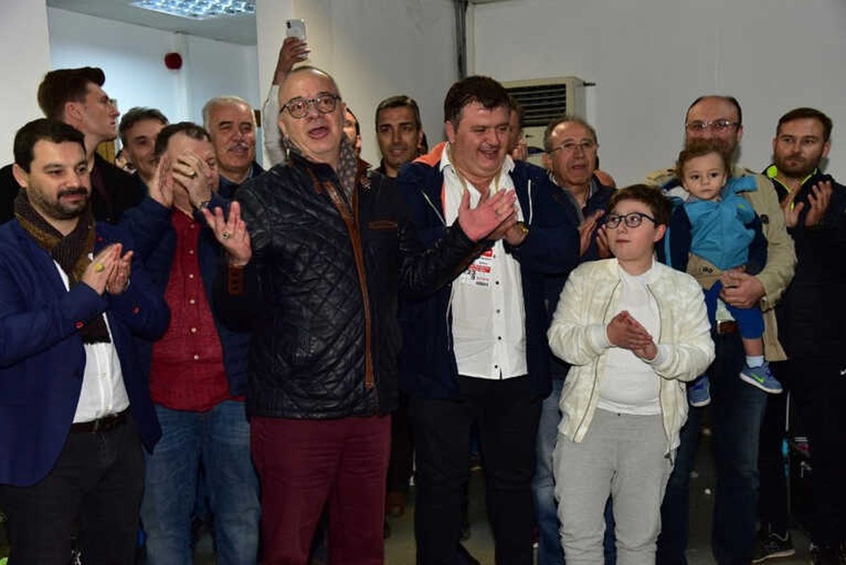 Manisa Bbsk\'da Şampiyonluk Hazırlığı