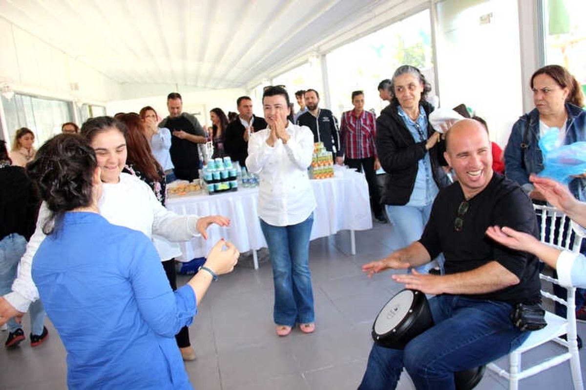 Minik Öğrenciler ile Down Sendromlu Çocuklar Kaynaştı