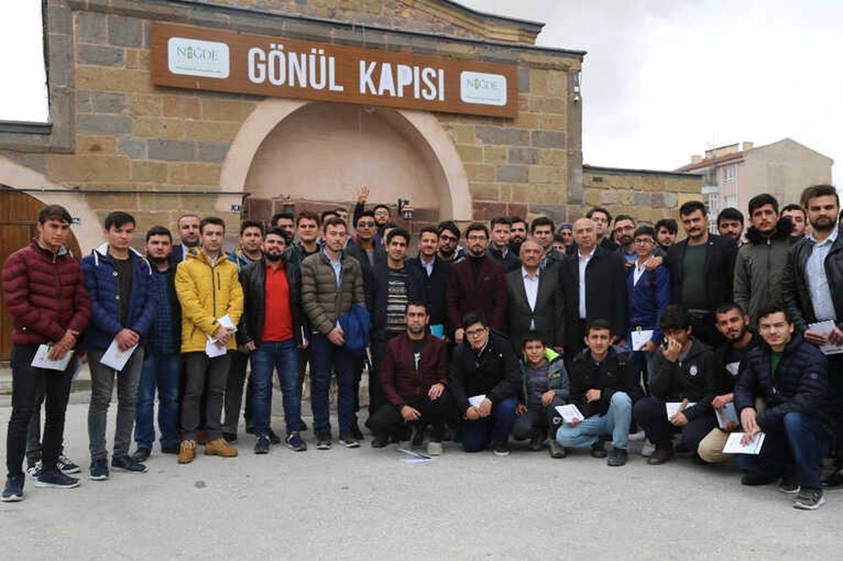 Niğde Belediye Başkanı Özkan Üniversite Gençliğiyle Bir Araya Geldi