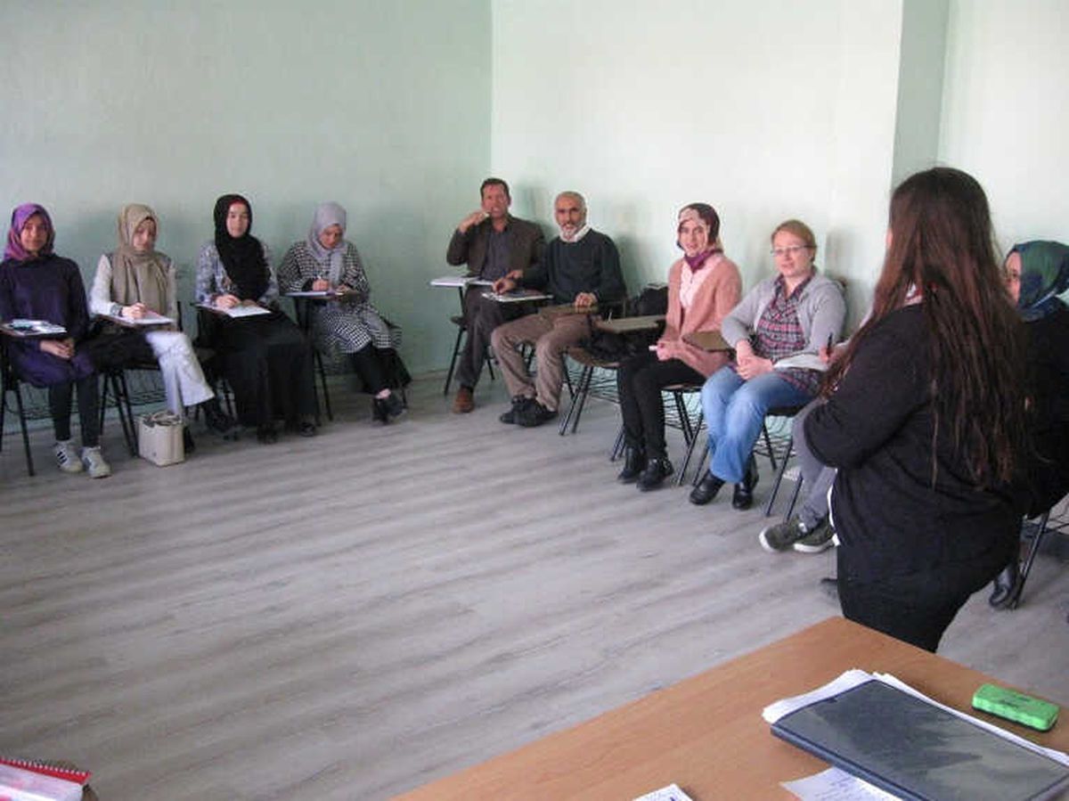 Pazaryeri\'nde Türk İşaret Dili Kursu