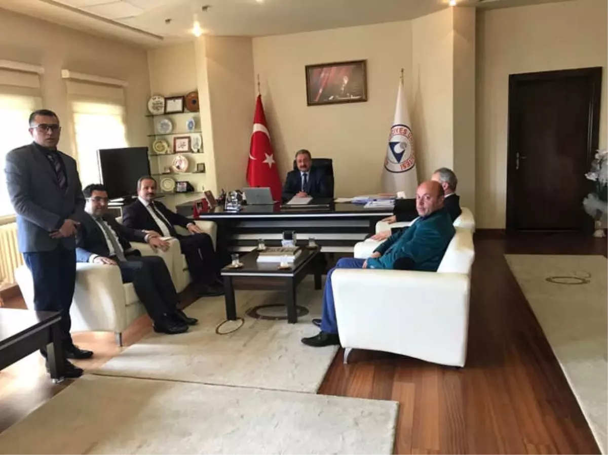 Sağlık Sen Yöneticileri Rektör Güven\'i Ziyaret Etti