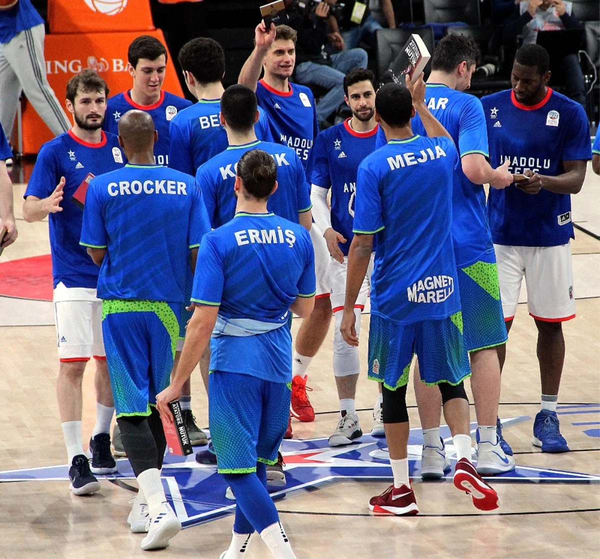 Tahincioğlu Basketbol Süper Ligi: Anadolu Efes: 87 - Tofaş: 79