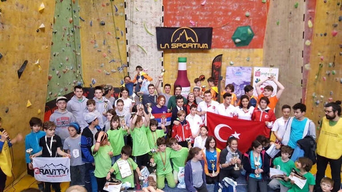 Tırmanış Milli Takımı Balkanlar\'dan Madalyayla Döndü