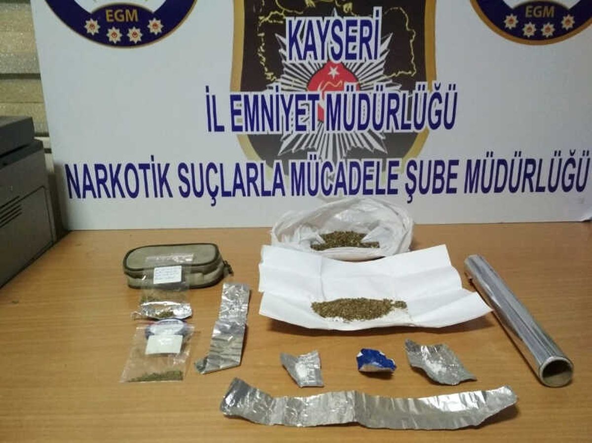 Uyuşturucu Operasyonu: 2 Gözaltı