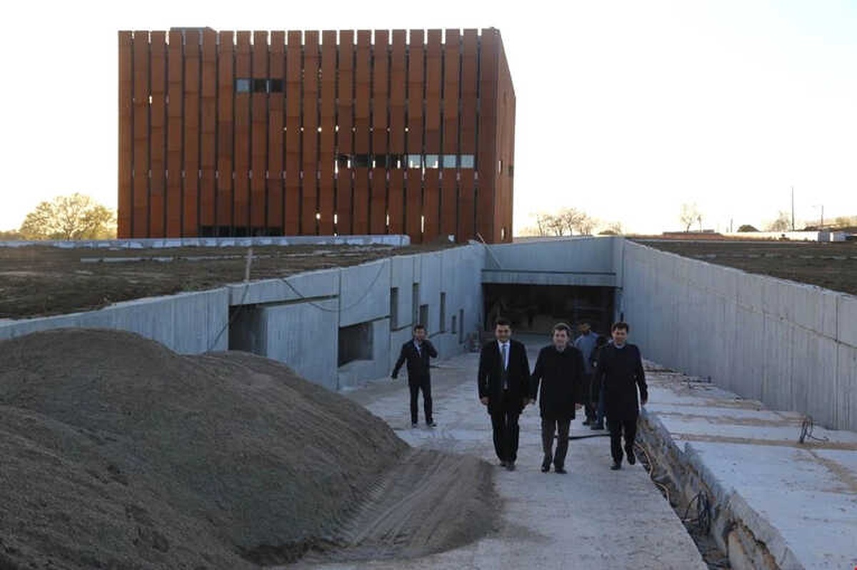 Vali Tavlı, Troya Müze İnşaatında İncelemelerde Bulundu