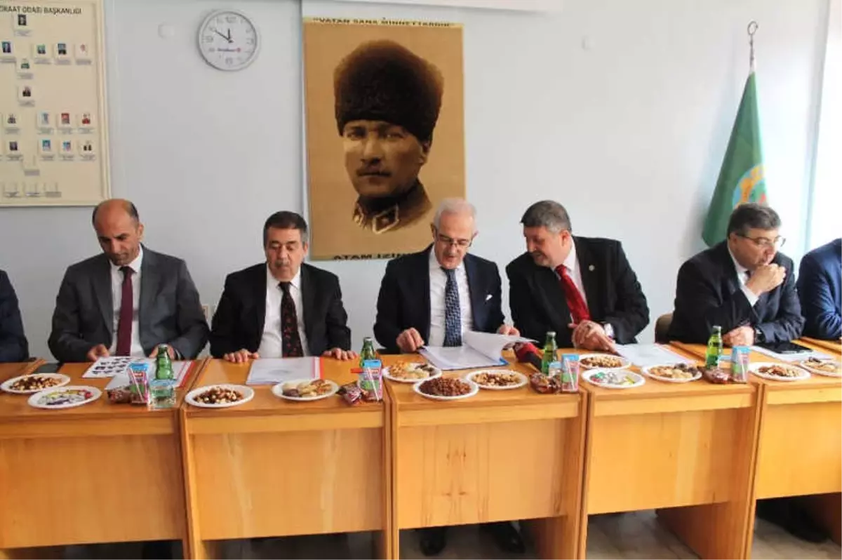 AK Parti\'li Bilen\'den Üzümcüye Mazot Desteği İçin Girişim