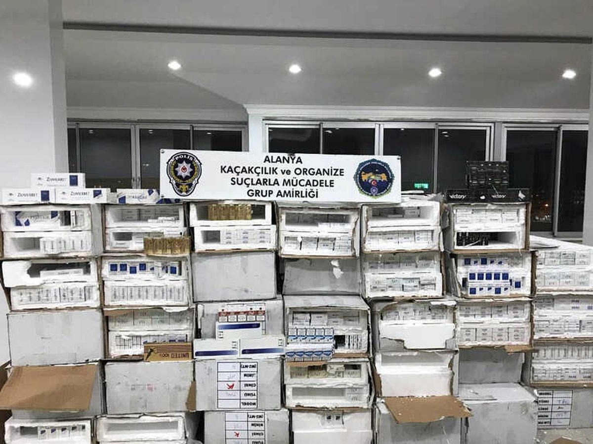 Alanya\'da 54 Bin 400 Kaçak Sigara Ele Geçirildi