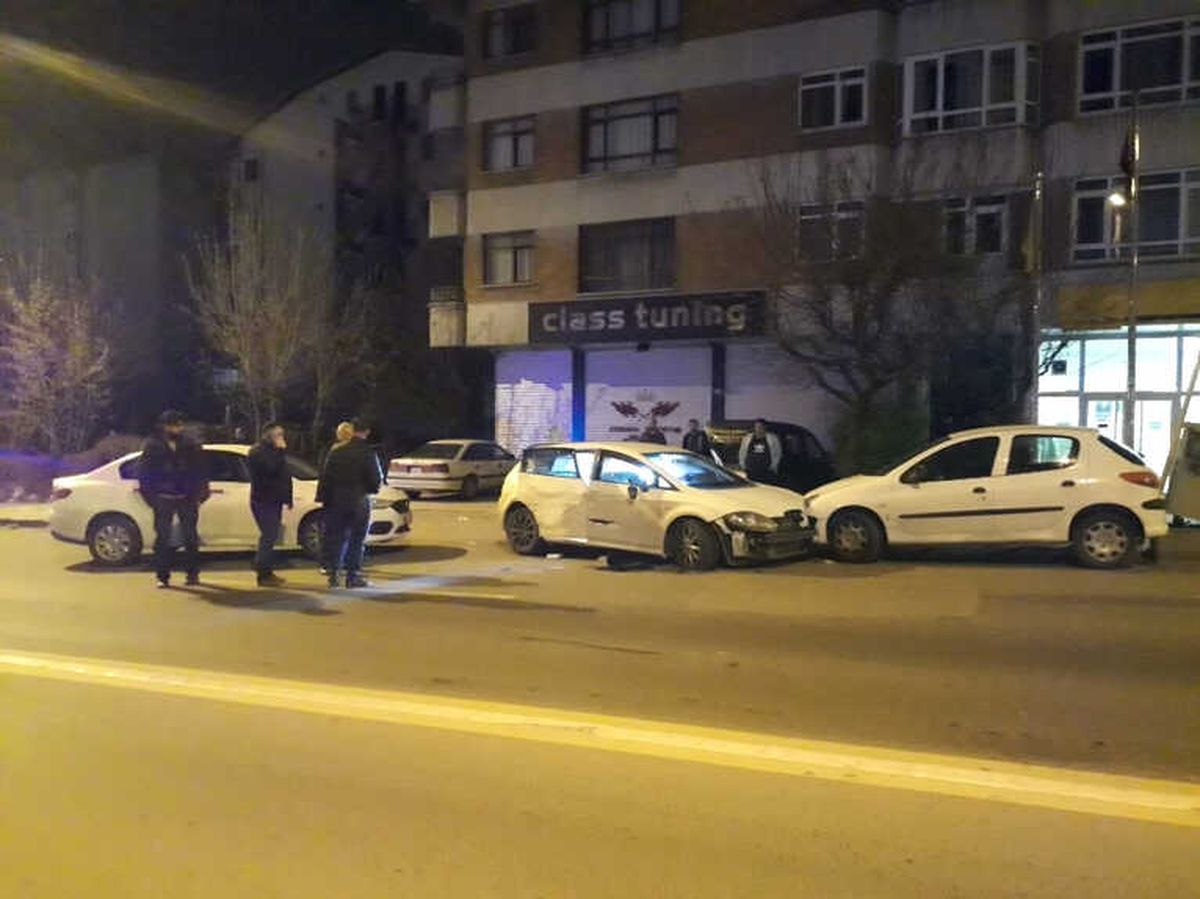 Ankara\'da Uyuşturucu Satıcıları Kovalamaca Sonucu Yakalandı