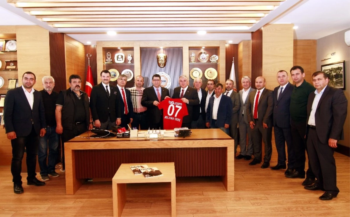 Antalyaspor Başkanı Bulut, Esnaf Odası\'nda