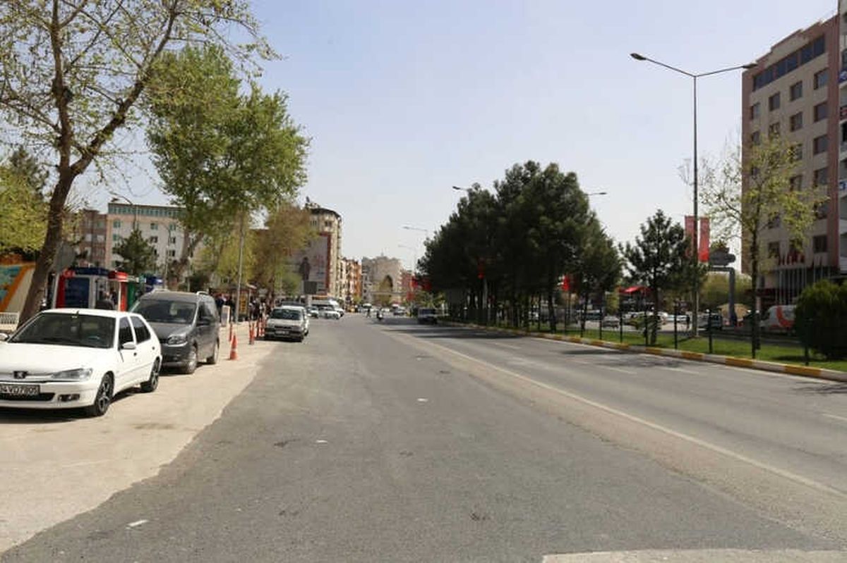 Atatürk Bulvarı Genişletiliyor