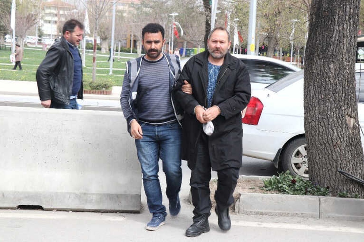 Bolu\'dan Çaldığı Otomobille Düzce\'de Yakalandı
