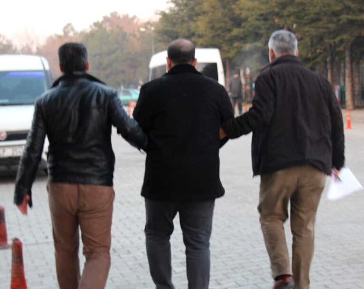 Elazığ Merkezli 21 İlde 33 Subay Hakkında Gözaltı Kararı