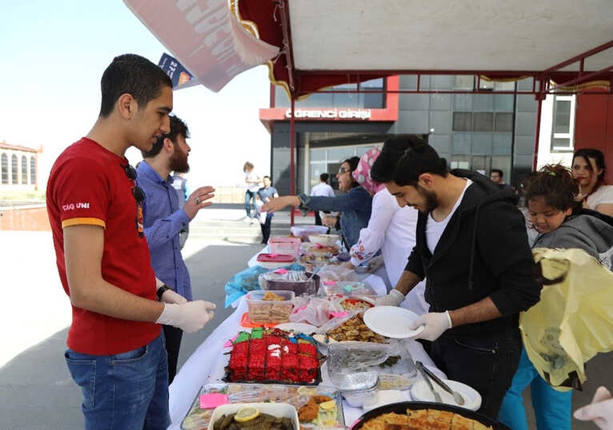 Erü\'de "Mehmetçik Vakfı" Yararına Kermes Düzenlendi