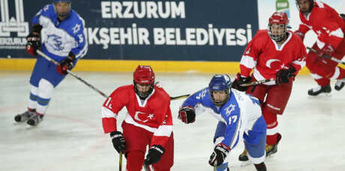 Erzurum\'da Buz Hokeyi Heyecanı!