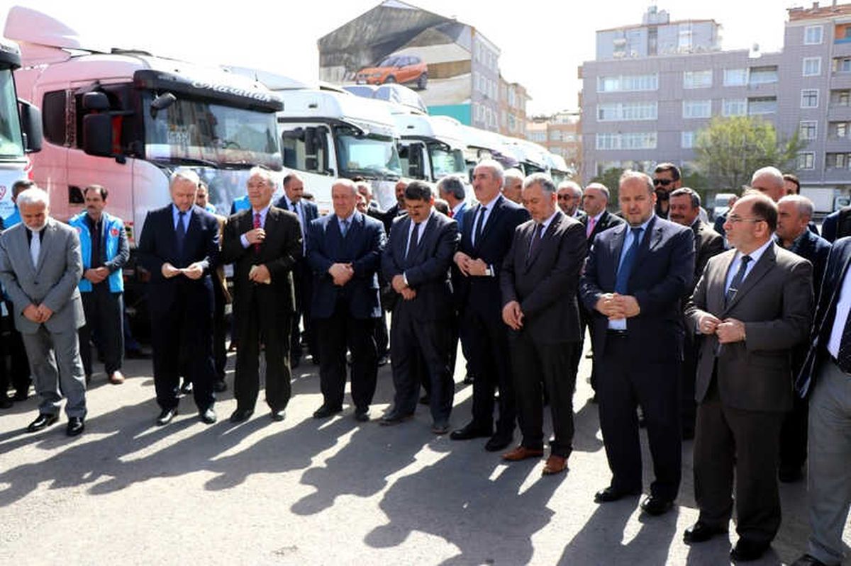Kayseri\'den Halep\'e 14 Tır Yardım Malzemesi Daha Gönderildi