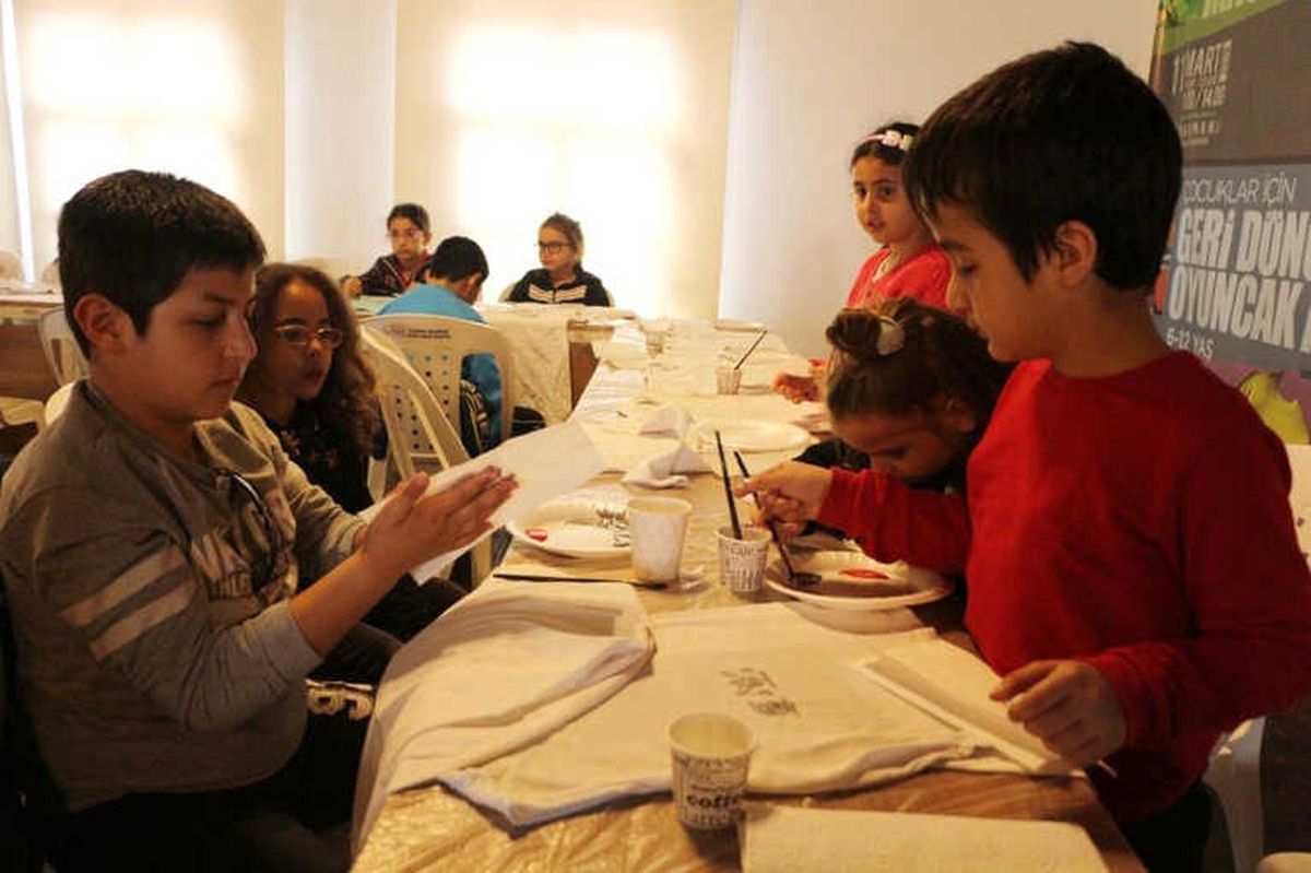 Kuşadası\'nda " Baskı Tişört " Atölyesi Açıldı