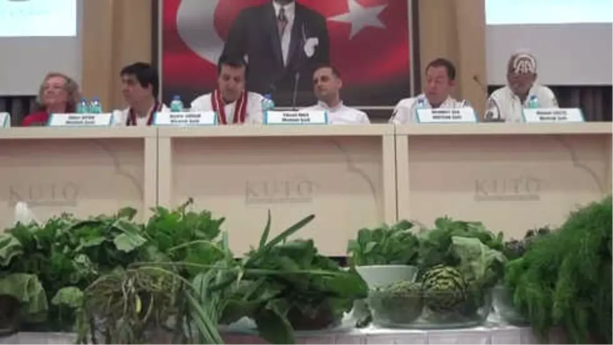 Kuşadası\'nda Ege\'nin Yöresel Otları ve Yemekleri Konferansı