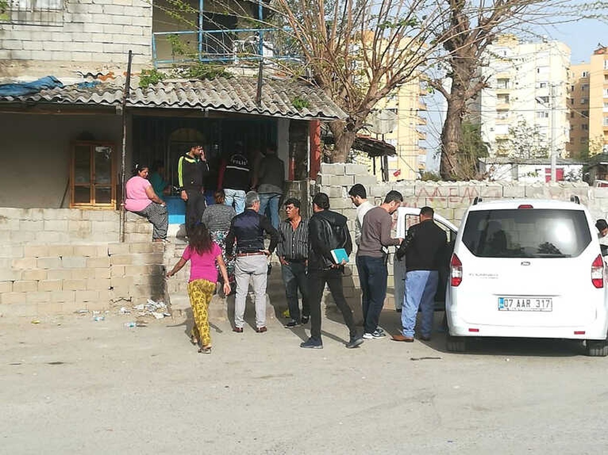 Market İşleten Hamile Kardeşini Jiletle Yaralayıp, Paralarını Gasp Etti
