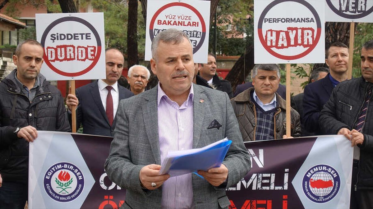 Öğretmen Performans Sistemine Tepki