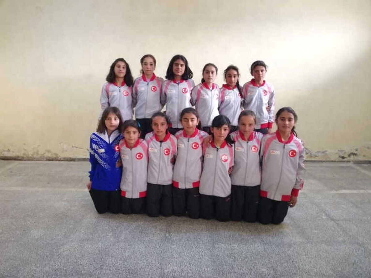 Özalp İlçesinde \'Gençler Sporla Hayat Bulsun\' Projesi