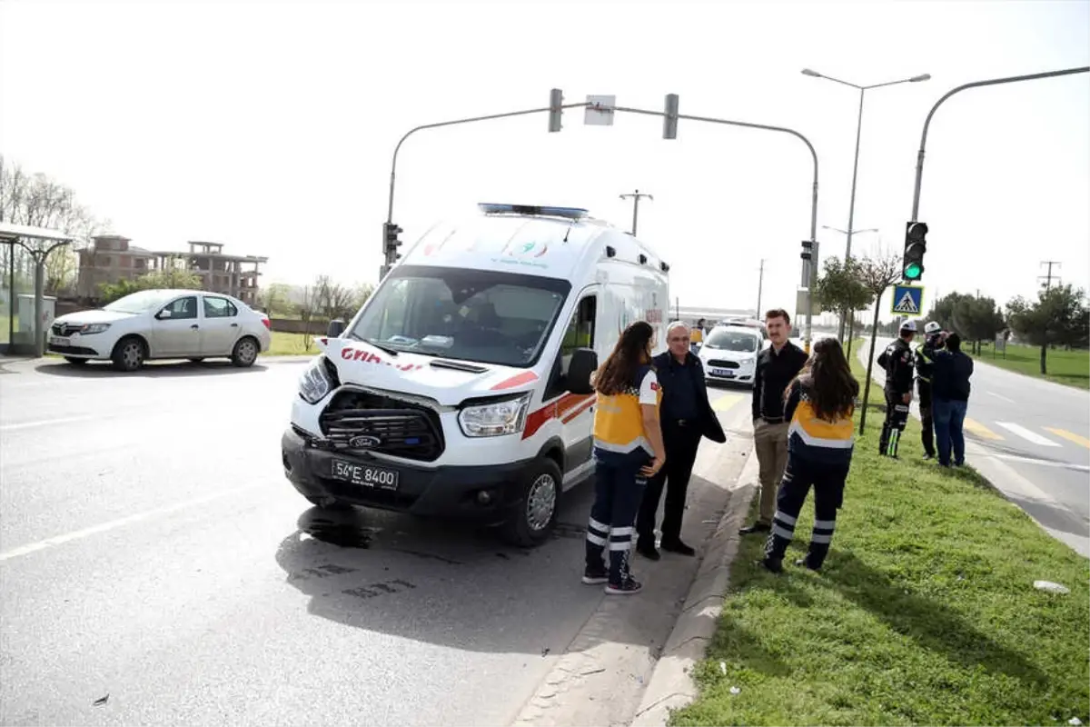 Sakarya\'da Trafik Kazası: 1 Yaralı