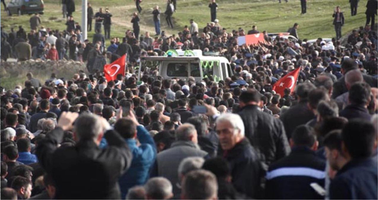 Afrin Şehidini, Binlerce Kütahyalı Uğurladı