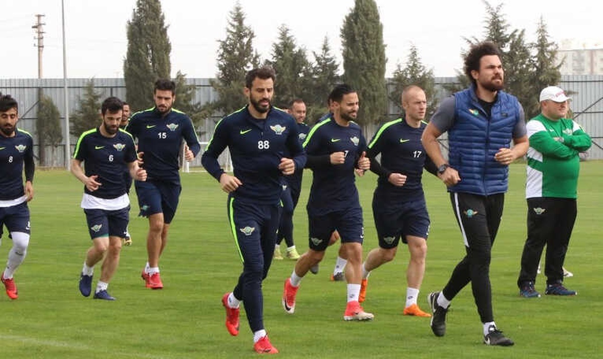 T.m Akhisarspor\'da Başakşehir Maçı Hazırlıkları Başladı