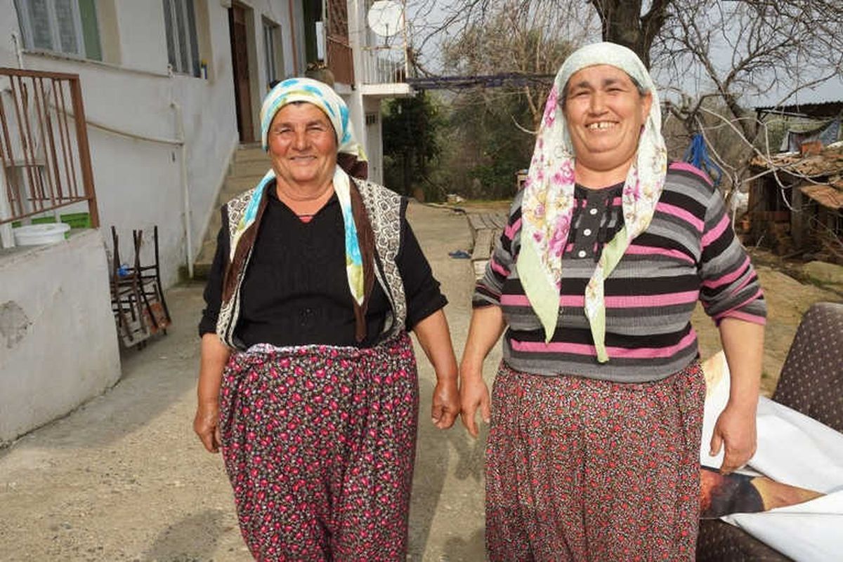 Vasiyet Üzerine 42 Yıldır Kardeş Gibi Yaşıyorlar