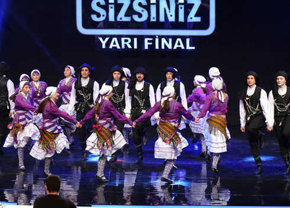 Akhok Halk Oyunları\'nın Yarı Final Performansı