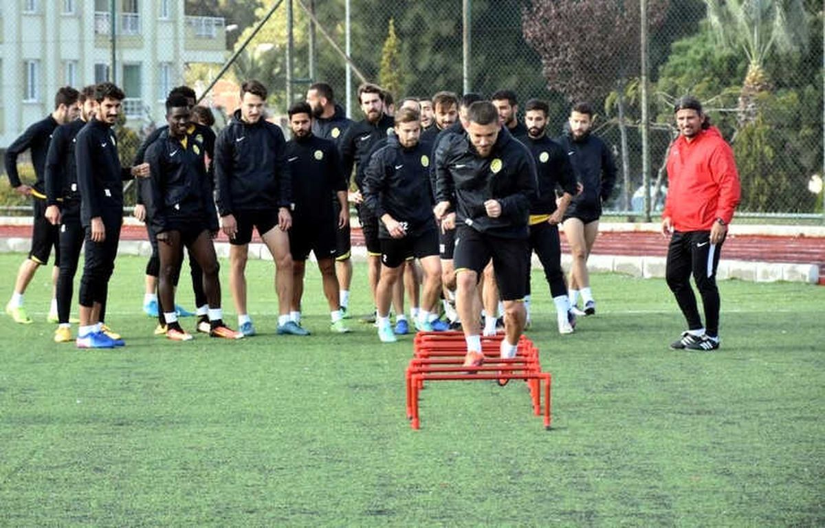 Aliağaspor 2\'de 2 Peşinde
