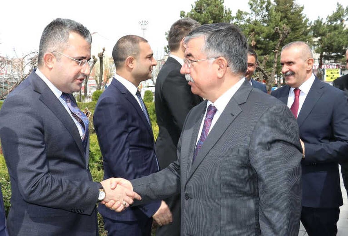 Bakan Yılmaz\'dan Öğretmen Ataması Müjdesi