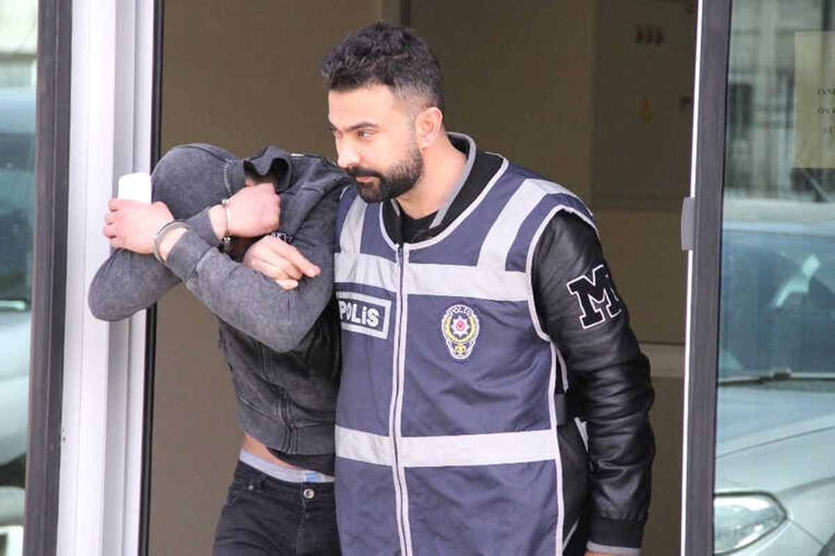Balkondan Tırmanıp Hırsızlık Yapan Genç Yakalandı